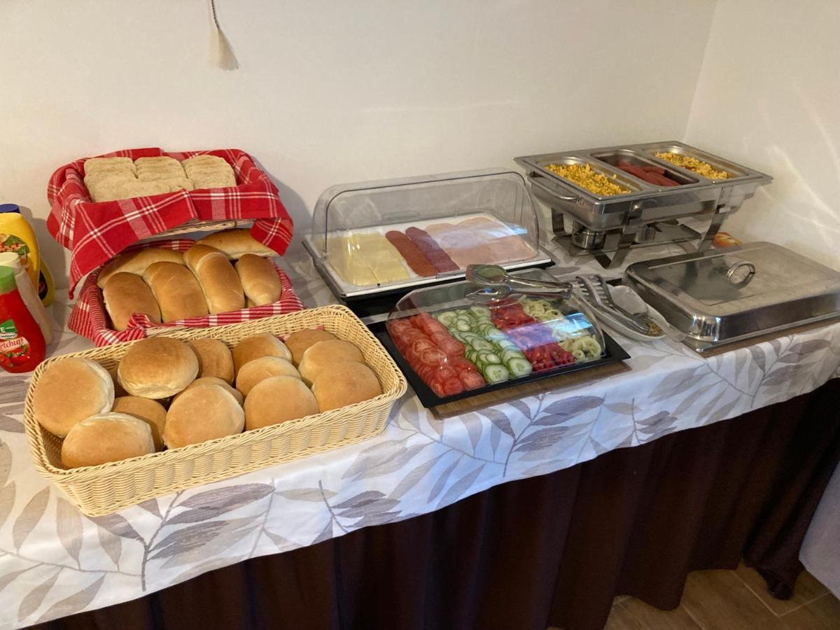 Szabolcs Vezer Panzio Bed & Breakfast Eksteriør bilde