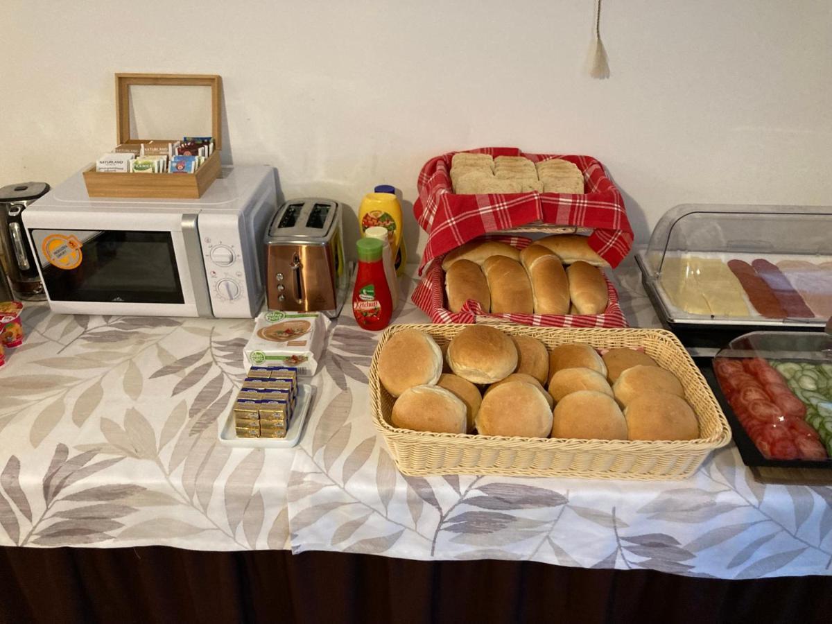 Szabolcs Vezer Panzio Bed & Breakfast Eksteriør bilde