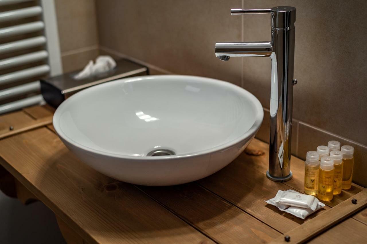 Szabolcs Vezer Panzio Bed & Breakfast Eksteriør bilde