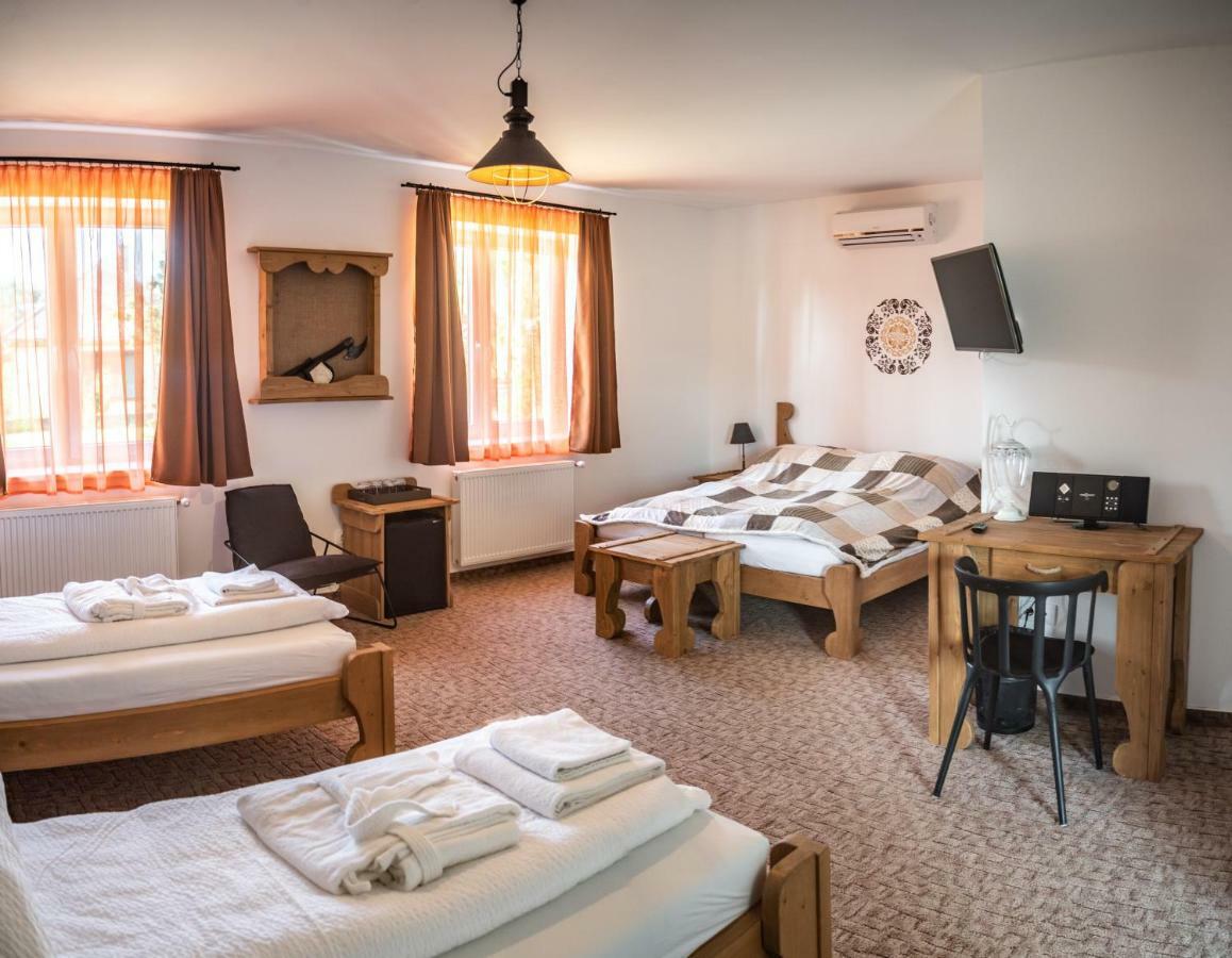 Szabolcs Vezer Panzio Bed & Breakfast Eksteriør bilde