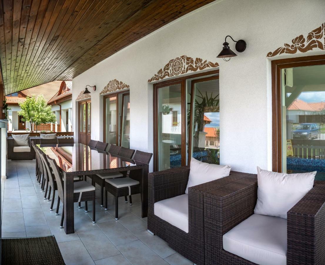 Szabolcs Vezer Panzio Bed & Breakfast Eksteriør bilde