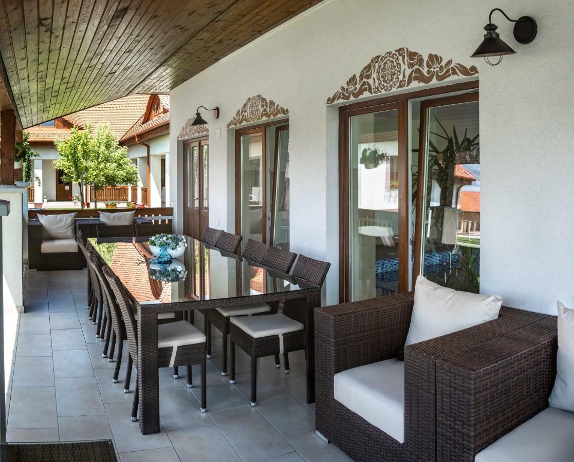 Szabolcs Vezer Panzio Bed & Breakfast Eksteriør bilde